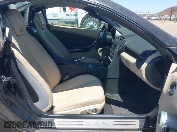 2006 Mercedes-Benz SLK 280 with VIN WDBWK54F86F102148, listed as a IAAI auction lot 42860504 with 128,388 mi miles and . Bid and sale history available at DreamBid. Image 8.