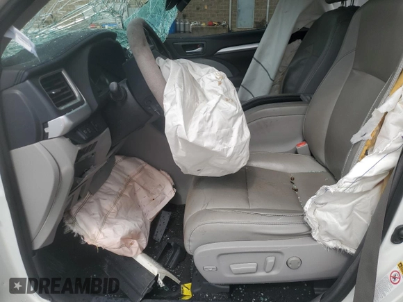 2018 Toyota Highlander SE с VIN 5TDJZRFH1JS884086, выставлен на аукционе Copart как лот 58822095 с пробегом Не указан миль и На запчасти • Non repairable. История ставок и продаж доступна на DreamBid. Изображение 7.