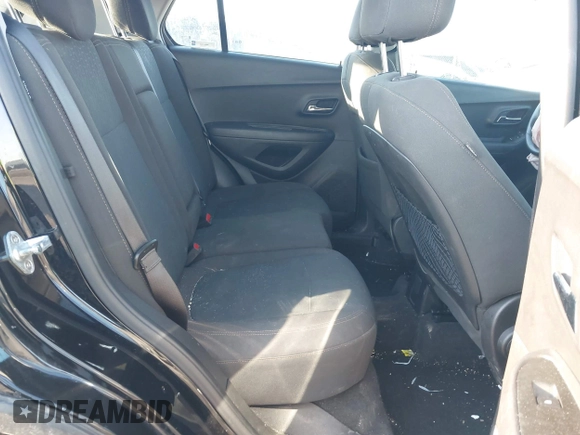 2020 Chevrolet Trax LS with VIN KL7CJNSB8LB092115, listed as a IAAI auction lot 41772466 with 40,933 mi miles. Bid and sale history available at carsss.com. Image 8.