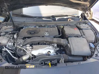 2022 Mercedes-Benz A 220 z VIN W1K3G4EB3NJ371168, wystawiony jako IAAI lot #41950285 z przebiegiem 95 288 mil mil oraz . Historia ofert i sprzedaży dostępna na DreamBid. Obrazek 10.