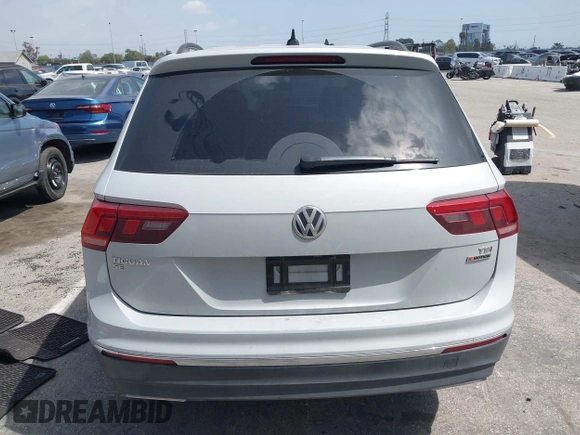 2018 Volkswagen Tiguan SEL with VIN 3VV2B7AX8JM105246, listed as a IAAI auction lot 41906838 with 110,749 mi miles and . Bid and sale history available at DreamBid. Image 16.