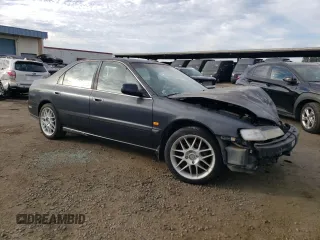 1994 Honda Accord LX with VIN 1HGCD5638RA190882, listed as a Copart auction lot 78066224 with 211,919 mi miles and Salvage Title. Bid and sale history available at carsss.com. Image 4.