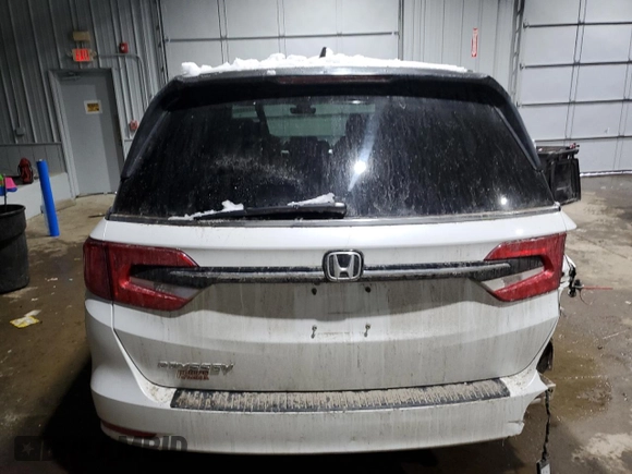 2021 Honda Odyssey EX-L with VIN 5FNRL6H76MB036222, listed as a Copart auction lot 44172475 with 105,388 mi miles and Salvage Title. Bid and sale history available at DreamBid. Image 6.