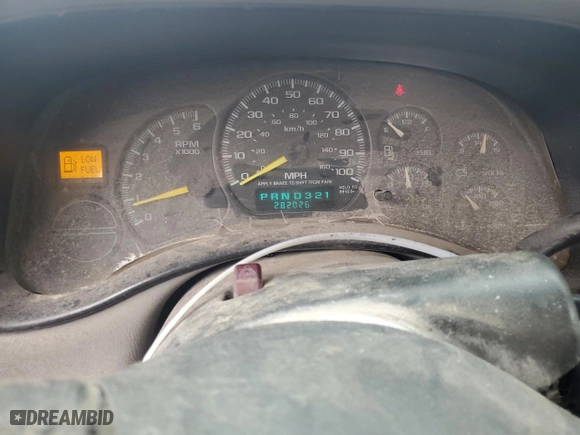 2000 GMC New Sierra 1500 SLE with VIN 1GTEK19T0YE432847, listed as a Copart auction lot 81260414 with NaN miles and Salvage Title. Bid and sale history available at carsss.com. Image 9.