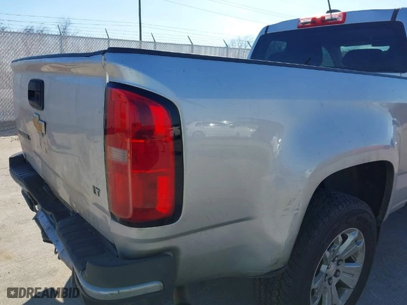 2015 Chevrolet Colorado 2WD LT with VIN 1GCHSBEAXF1228553, listed as a IAAI auction lot 41662351 with 206,780 mi miles. Bid and sale history available at carsss.com. Image 17.