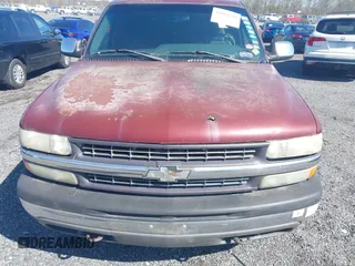 2002 Chevrolet Silverado 1500 LS with VIN 1GCEK19T52E188135, listed as a IAAI auction lot 41954549 with 354,000 mi miles. Bid and sale history available at carsss.com. Image 6.