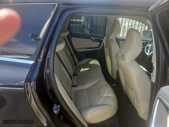 2016 Volvo XC60 T5 Drive-E Premier with VIN YV440MDK8G2853679, listed as a Copart auction lot 53969555 with 162,583 mi miles and Clean Title. Bid and sale history available at carsss.com. Image 6.