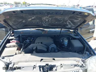 2008 GMC Yukon Denali with VIN 1GKFK63848J210877, listed as a IAAI auction lot 42096972 with 144,467 mi miles. Bid and sale history available at carsss.com. Image 10.