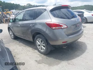 2012 Nissan Murano SL z VIN JN8AZ1MU3CW101990, wystawiony jako IAAI lot #42821851 z przebiegiem 135 585 mil mil oraz . Historia ofert i sprzedaży dostępna na DreamBid. Obrazek 3.