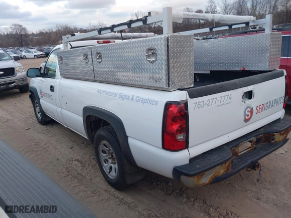 2006 Chevrolet Silverado 1500 Work Truck with VIN 3GCEC14X66G266296, listed as a IAAI auction lot 41231005 with 232,512 mi miles. Bid and sale history available at carsss.com. Image 3.