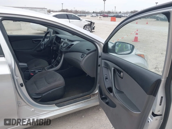 2016 Hyundai Elantra SE with VIN 5NPDH4AE7GH728956, listed as a IAAI auction lot 42060018 with 199,829 mi miles. Bid and sale history available at carsss.com. Image 5.