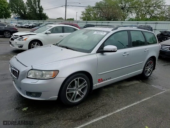 2010 Volvo V50 with VIN YV1382MW0A2543896, listed as a Copart auction lot 73605374 with 83,713 mi miles and Salvage Title. Bid and sale history available at carsss.com. Image 10.
