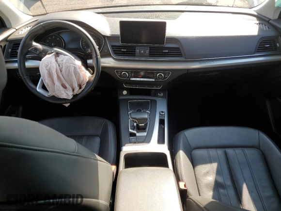 2019 Audi Q5 Premium Plus z VIN WA1BNAFY0K2067342, wystawiony jako Copart lot #56153285 z przebiegiem Nie podano mil oraz Nie do naprawy • Non repairable. Historia ofert i sprzedaży dostępna na DreamBid. Obrazek 8.