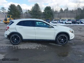 2015 Mercedes-Benz GLA-Class GLA 250 with VIN WDCTG4GB2FJ037944, listed as a IAAI auction lot 41417519 with 46,817 mi miles. Bid and sale history available at carsss.com. Image 13.