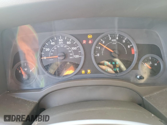 2008 Jeep Compass Sport with VIN 1J8FT47088D747146, listed as a Copart auction lot 85586414 with 286,169 mi miles and Salvage Title. Bid and sale history available at carsss.com. Image 9.