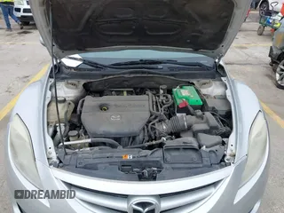 2010 Mazda 6 i Sport with VIN 1YVHZ8BH9A5M53381, listed as a IAAI auction lot 41824441 with 226,573 mi miles. Bid and sale history available at carsss.com. Image 10.