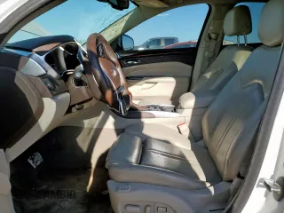 2016 Cadillac SRX Performance Collection with VIN 3GYFNCE37GS573748, listed as a Copart auction lot 57506005 with 136,605 mi miles and Salvage title. Bid and sale history available at DreamBid. Image 7.