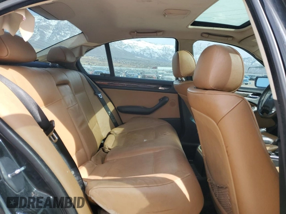 2002 BMW 3 Series 325i with VIN WBAEV33482KL58443, listed as a Copart auction lot 47483025 with 0 mi miles and Salvage Title. Bid and sale history available at carsss.com. Image 10.