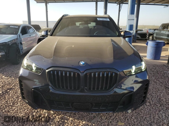 2025 BMW X5 sDrive40i with VIN 5UX13EU00S9X87029, listed as a Copart auction lot 47133705 with 8,616 mi miles and Salvage Title. Bid and sale history available at carsss.com. Image 5.