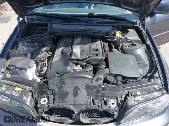 2005 BMW 3 Series 325Ci with VIN WBABW33405PL35861, listed as a IAAI auction lot 42042997 with 137,148 mi miles and . Bid and sale history available at carsss.com. Image 10.