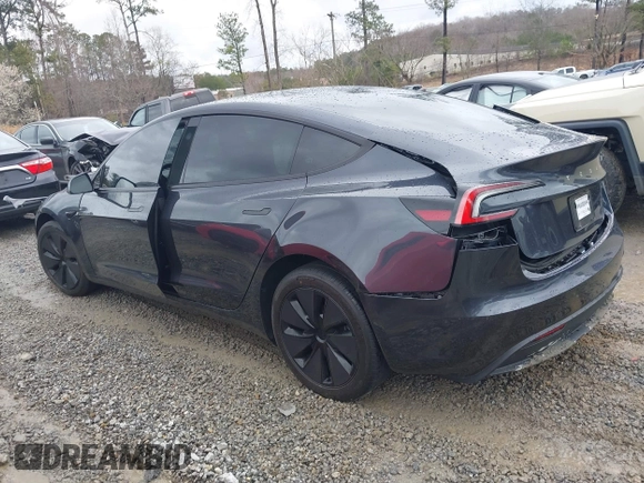 2024 Tesla Model 3 z VIN 5YJ3E1EAXRF860931, wystawiony jako IAAI lot #41760589 z przebiegiem 12 273 mil mil oraz . Historia ofert i sprzedaży dostępna na DreamBid. Obrazek 3.