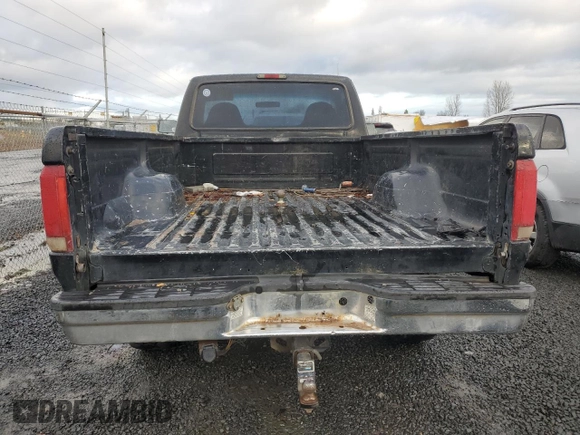 1996 Ford F-250 z VIN 1FTHF26F2TEA79509, wystawiony jako Copart lot #84965044 z przebiegiem 366 844 mil mil oraz Szkoda całkowita • Salvage title. Historia ofert i sprzedaży dostępna na DreamBid. Obrazek 6.