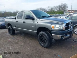 2006 Dodge 1500 SLT with VIN 1D7HU18256S696795, listed as a IAAI auction lot 41886256 with 195,698 mi miles. Bid and sale history available at carsss.com. Image 1.