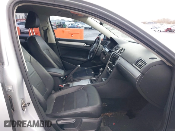 2012 Volkswagen Passat SE с VIN 1VWBP7A31CC049763, выставлен на аукционе IAAI как лот 41135187 с пробегом 188 966 миль миль и . История ставок и продаж доступна на DreamBid. Изображение 5.