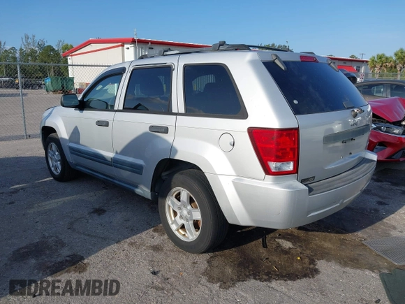 2005 Jeep Grand Cherokee Laredo with VIN 1J8GS48K35C591154, listed as a IAAI auction lot 42107302 with 196,237 mi miles and . Bid and sale history available at DreamBid. Image 3.