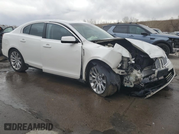 2011 Lincoln MKS EcoBoost z VIN 1LNHL9FT7BG609026, wystawiony jako Copart lot #47574345 z przebiegiem 162 409 mil mil oraz Szkoda całkowita • Salvage title. Historia ofert i sprzedaży dostępna na DreamBid. Obrazek 4.