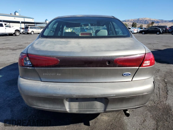 2001 Ford Escort Fleet with VIN 3FAFP13P01R245957, listed as a Copart auction lot 78898844 with 127,347 mi miles and Salvage title. Bid and sale history available at DreamBid. Image 6.