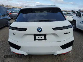 2022 BMW iX xDrive50 with VIN WB523CF06NCK53527, listed as a Copart auction lot 50313635 with 35,560 mi miles and Clean Title. Bid and sale history available at carsss.com. Image 6.