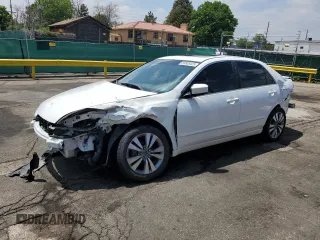 2003 Honda Accord EX z VIN 1HGCM66553A034197, wystawiony jako Copart lot #59805425 z przebiegiem 238 447 mil mil oraz Nie do naprawy • Non repairable. Historia ofert i sprzedaży dostępna na DreamBid. Obrazek 1.