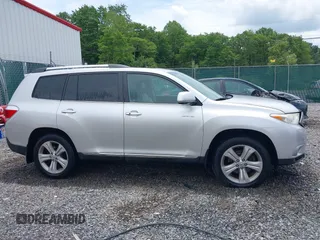 2013 Toyota Highlander Limited with VIN 5TDDK3EH9DS231526, listed as a IAAI auction lot 42425311 with 206,168 mi miles and . Bid and sale history available at DreamBid. Image 13.
