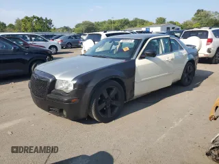 2005 Chrysler 300 with VIN 2C3JA63H25H121271, listed as a Copart auction lot 69369124 with 0 mi miles and Salvage Title. Bid and sale history available at carsss.com. Image 1.