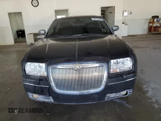 2010 Chrysler 300 Touring with VIN 2C3CA5CV6AH284010, listed as a Copart auction lot 68178244 with 231,195 mi miles and Clean Title. Bid and sale history available at carsss.com. Image 5.