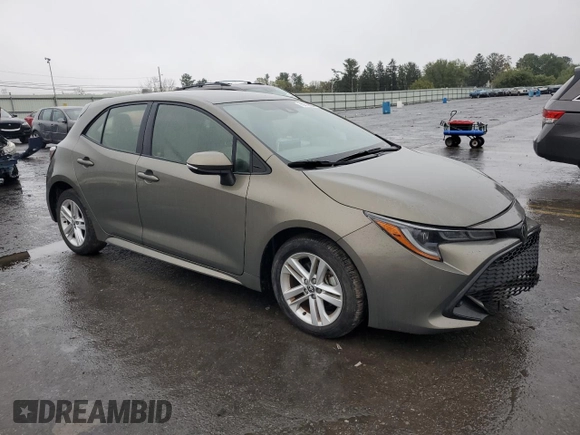 2020 Toyota Corolla Hatchback SE with VIN JTND4RBE0L3082765, listed as a Copart auction lot 73019994 with 11,035 mi miles and Salvage Title. Bid and sale history available at carsss.com. Image 4.
