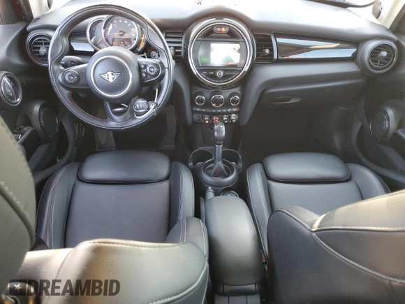2019 MINI Hardtop 4 Door Cooper S z VIN WMWXU3C55K2H89359, wystawiony jako Copart lot #55506695 z przebiegiem 61 391 mil mil oraz Szkoda całkowita • Salvage title. Historia ofert i sprzedaży dostępna na DreamBid. Obrazek 8.