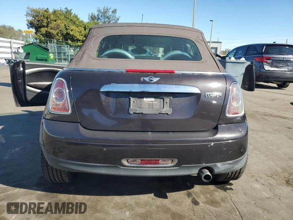 2013 MINI Convertible with VIN WMWZN3C51DT266291, listed as a Copart auction lot 88141185 with 134,832 mi miles and Clean title. Bid and sale history available at DreamBid. Image 6.