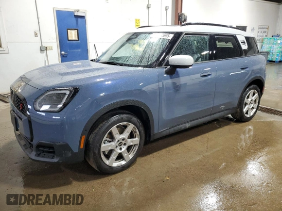 2025 MINI Countryman S z VIN WMZ23GA07S7R42869, wystawiony jako Copart lot #60282695 z przebiegiem 5 456 mil mil oraz Szkoda całkowita • Salvage title. Historia ofert i sprzedaży dostępna na DreamBid. Obrazek 1.
