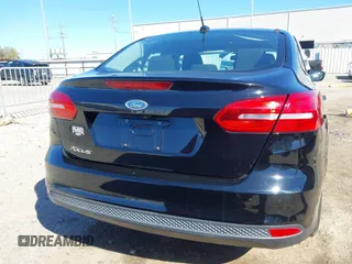 2018 Ford Focus S with VIN 1FADP3E29JL259004, listed as a IAAI auction lot 41841485 with 77,567 mi miles. Bid and sale history available at carsss.com. Image 16.