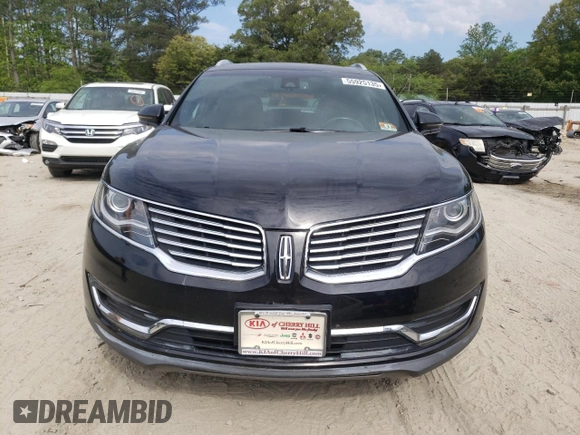2017 Lincoln MKX Reserve z VIN 2LMPJ8LP0HBL24112, wystawiony jako Copart lot #55925135 z przebiegiem 70 997 mil mil oraz Szkoda całkowita • Salvage title. Historia ofert i sprzedaży dostępna na DreamBid. Obrazek 5.