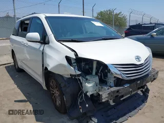 2015 Toyota Sienna XLE with VIN 5TDYK3DC8FS639719, listed as a IAAI auction lot 42753578 with 157,983 mi miles and . Bid and sale history available at DreamBid. Image 1.