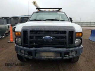 2008 Ford F-250 z VIN 1FDNF21508EE31135, wystawiony jako Copart lot #54377625 z przebiegiem 135 755 mil mil oraz Szkoda całkowita • Salvage title. Historia ofert i sprzedaży dostępna na DreamBid. Obrazek 5.