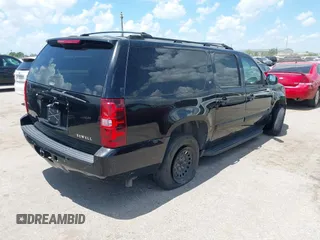 2007 Chevrolet Suburban LT with VIN 3GNFC16057G132960, listed as a IAAI auction lot 42565959 with 144,332 mi miles and . Bid and sale history available at DreamBid. Image 4.