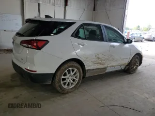 2024 Chevrolet Equinox LS with VIN 3GNAXSEG6RL300084, listed as a Copart auction lot 52731135 with 3,762 mi miles and Non repairable. Bid and sale history available at DreamBid. Image 3.