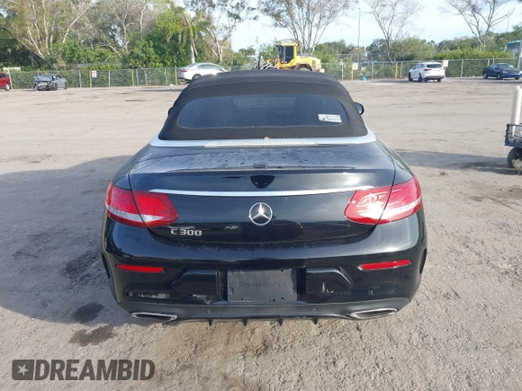 2018 Mercedes-Benz C 300 with VIN WDDWK4JB3JF728539, listed as a IAAI auction lot 41299075 with 88,438 mi miles and . Bid and sale history available at DreamBid. Image 16.