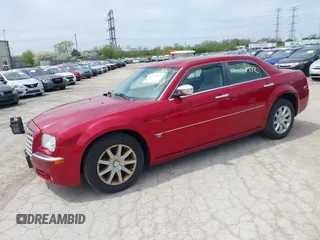 2007 Chrysler 300 C with VIN 2C3KA63H57H684368, listed as a IAAI auction lot 42144972 with 117,478 mi miles. Bid and sale history available at carsss.com. Image 2.