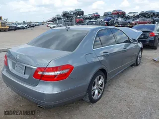2011 Mercedes-Benz E-Class E 350 Luxury with VIN WDDHF8HB2BA354708, listed as a IAAI auction lot 41714460 with 143,590 mi miles. Bid and sale history available at carsss.com. Image 4.