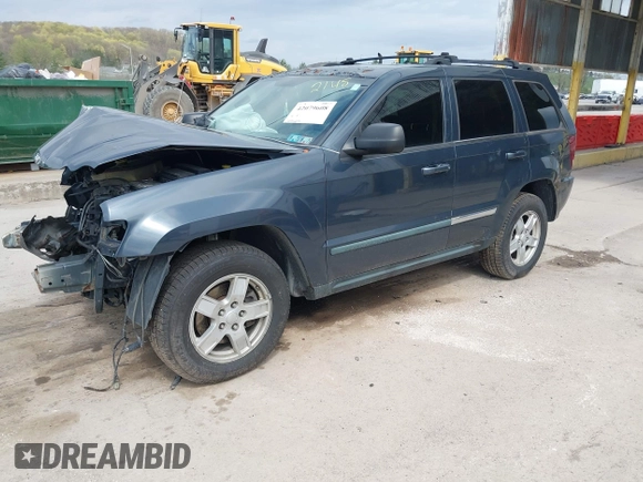 2007 Jeep Grand Cherokee Laredo with VIN 1J8GR48K07C692148, listed as a IAAI auction lot 42079608 with 245,605 mi miles. Bid and sale history available at carsss.com. Image 2.